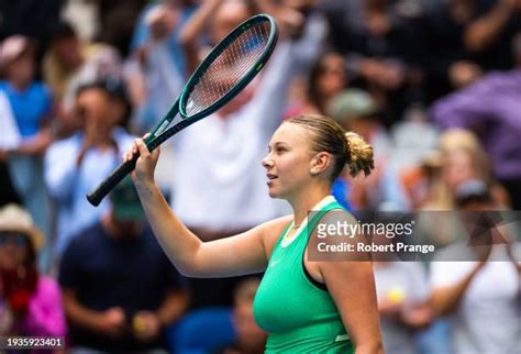 7,548 Amanda Anisimova Photos & High